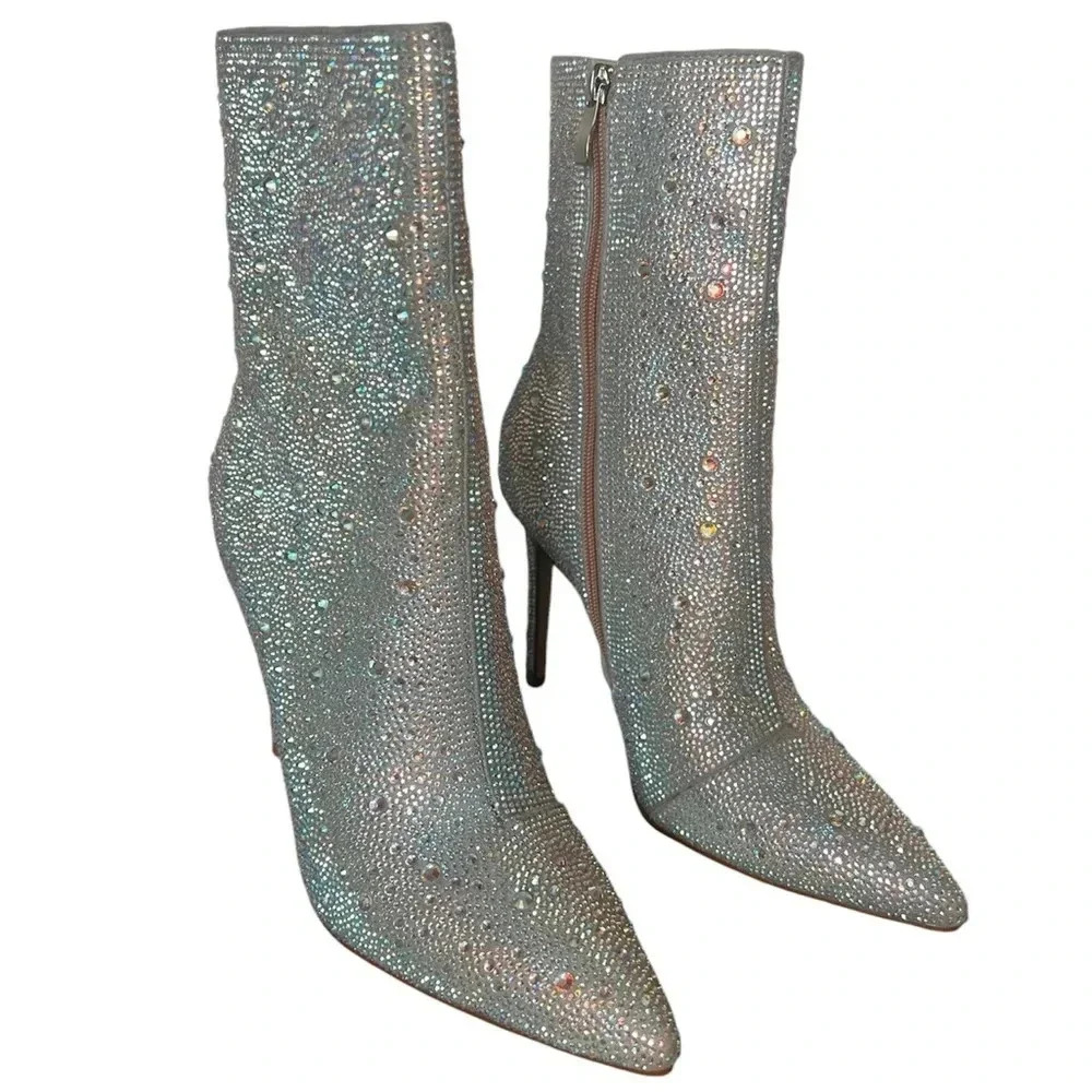 Silver All Rhinestone jeweled pointed toe heeled boot women’s size 8 glamorous